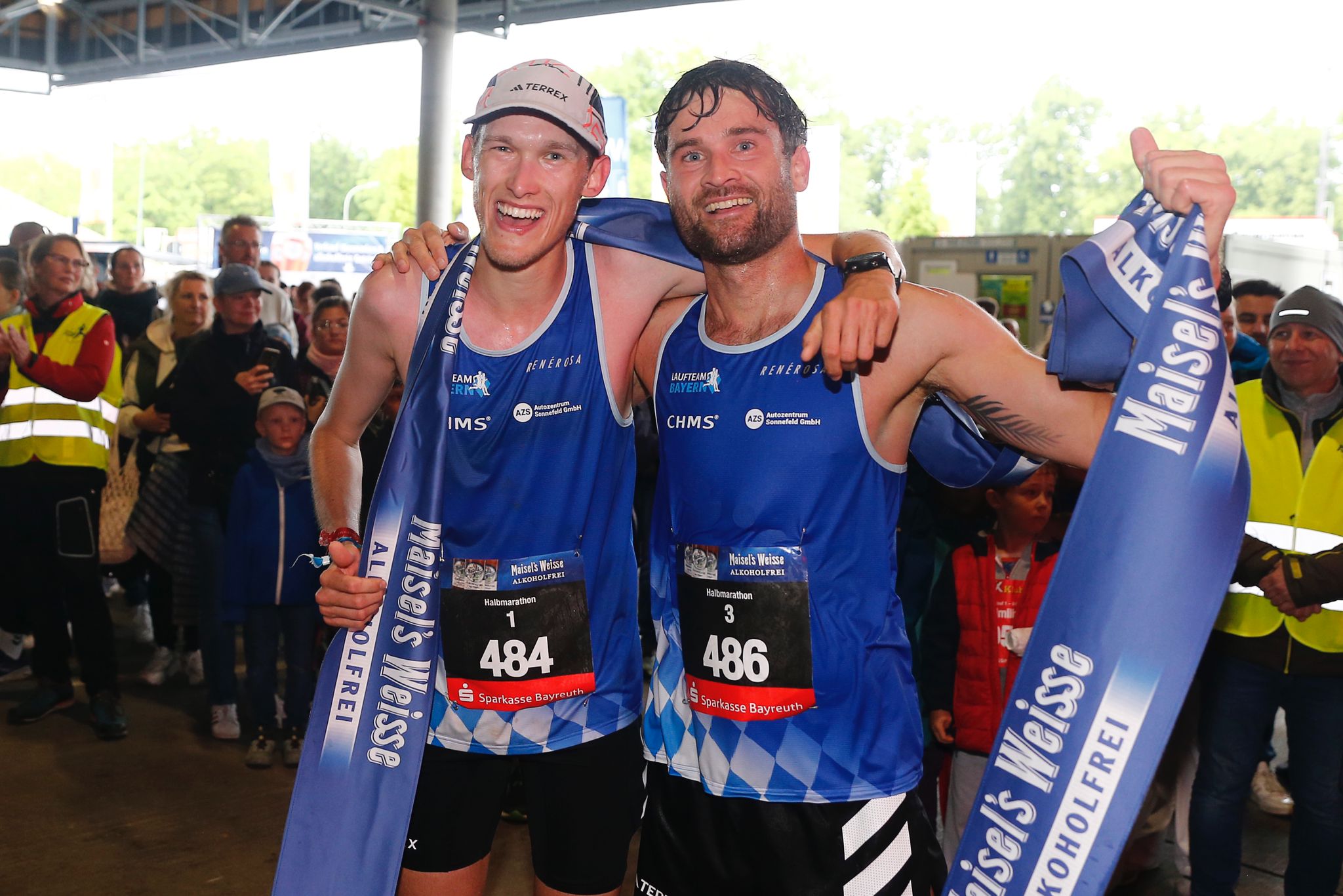 Jan Kundoerfer Christopher von Stelzer Doppelsieg Jan Kundörfer und Christopher von Stelzer belegen den ersten und zweiten Platz beim 20. Maisel´s FunRun.