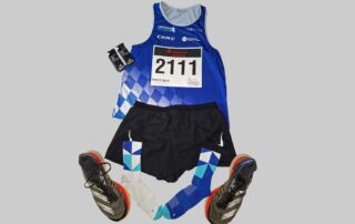 Das Trikot und die Laufschuhe sind für den 11. Bamberger Weltkulturerbelauf bereit.