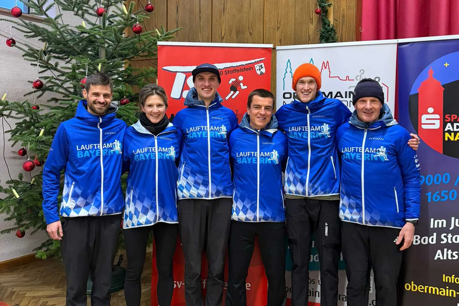 Ein Rennen, viele starke Leistungen und ein gemeinsamer Sieg. Laufteam Bayern beim Silvesterlauf Staffelstein.